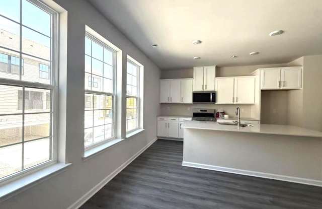 112 SPENCER Way Gallery 2