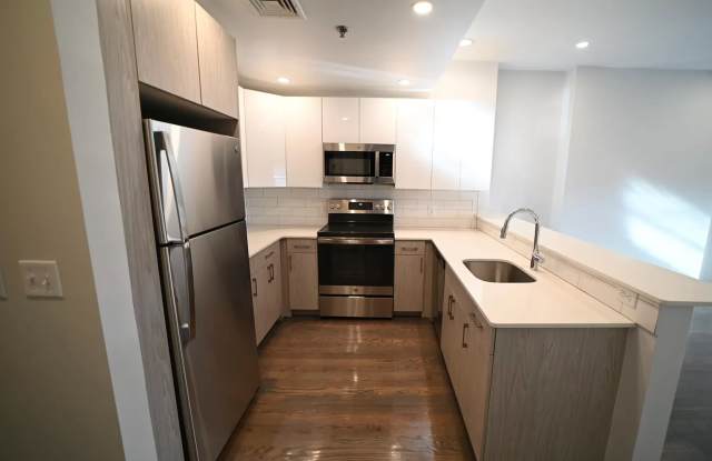 1406 Beacon St photos photos