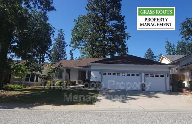 171 Woodcrest Way - 171 Woodcrest Way, Grass Valley, CA 95945