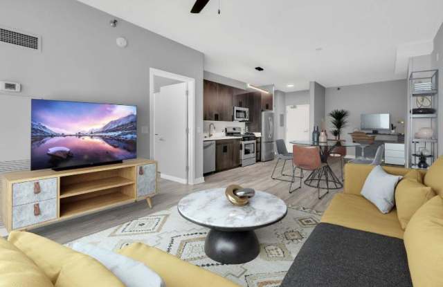 670 West Wayman St photos photos