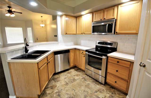 16789 N Hampshire Ct Gallery 4