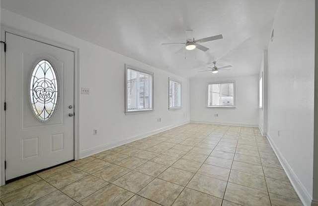 1506 SEMINOLE Avenue Gallery 3