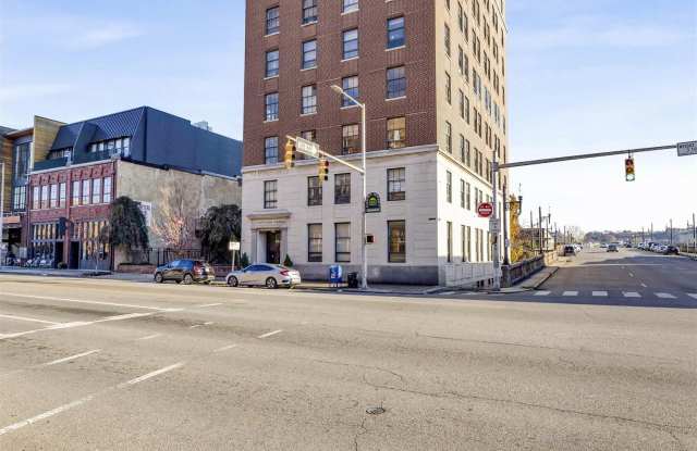 2201 1ST AVENUE Gallery 3