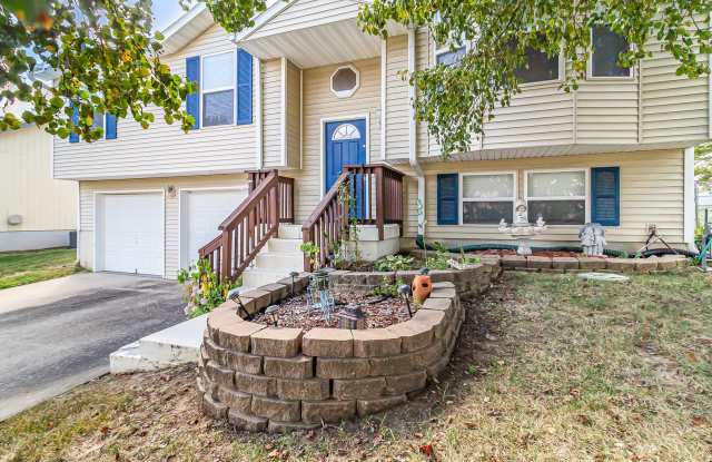 3 Bedroom 2 Bath in Warrensburg - 210 Summer Place, Warrensburg, MO 64093