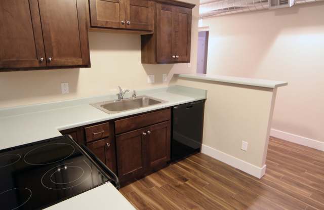 623 S Wolcott St. photos photos