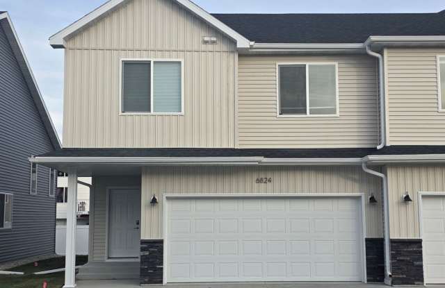 3 Bed 3 Bath Townhome photos photos