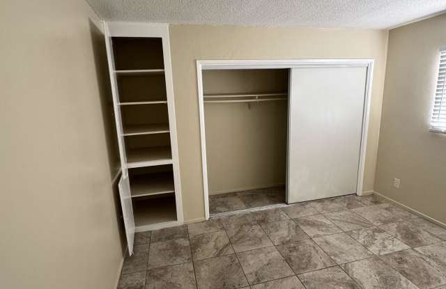 1193 N Ardmore Ave photos photos