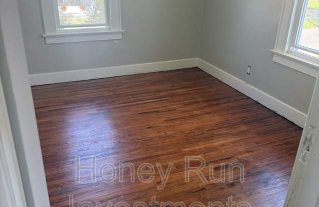 705 West Murphy Street - 1 Gallery 3
