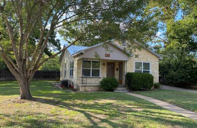 706 N Lincoln photos photos 706 N Lincoln photos photos