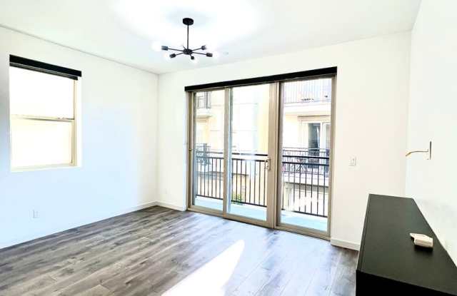 Move in special : $200 off first month rent Gallery 4