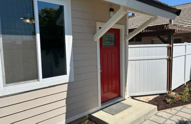 ADU photos photos ADU photos photos