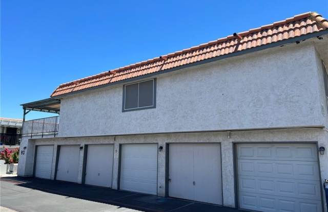 913 WILLOW TREE Drive - 913 Willow Tree Drive, Las Vegas, NV 89128