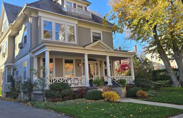 188 Cold Spring Street unit: 4 photos photos