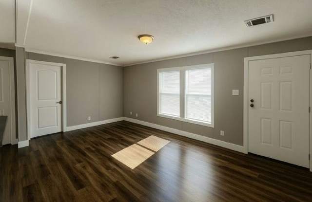 1824 Windy Ave photos photos