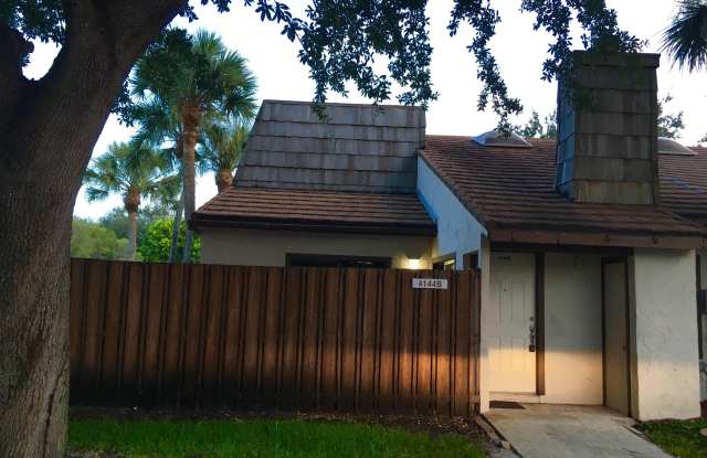4144 PALM BAY Circle Gallery 1