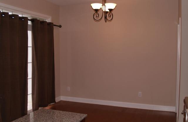 118 Walnut Cove DR. Unit E Gallery 2