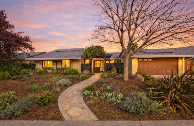 ✨ Stunning Lakefront 4-Bedroom Home at 1118 Marina Circle, Davis, CA 95616 photos photos