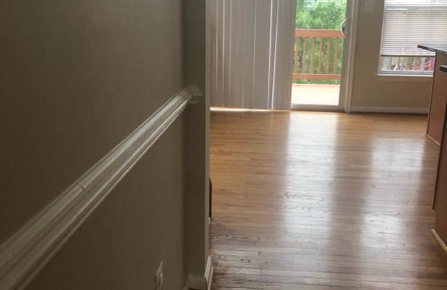 3515 ELLERY CIRCLE Gallery 2