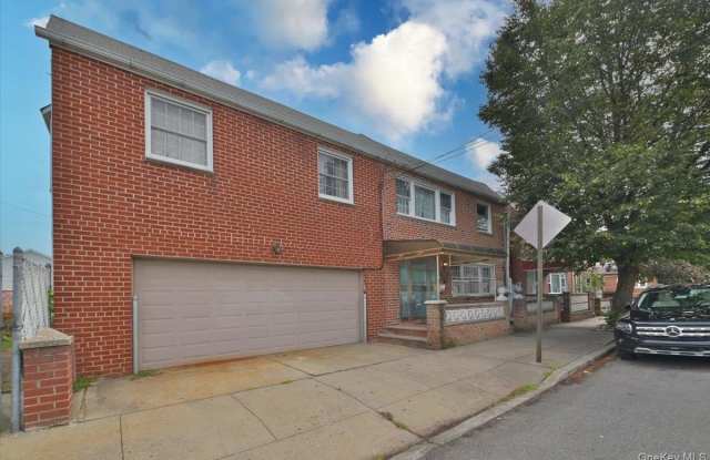 8957 Gold Road photos photos