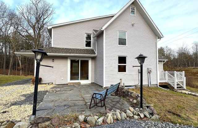 1393 Beacon Hill Road photos photos