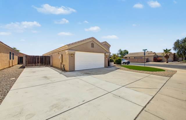 16045 West Sierra Street Gallery 2