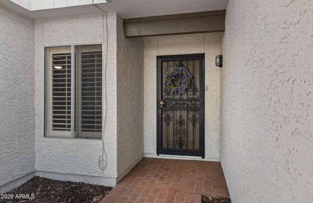 8185 E Del Caverna Drive Gallery 2