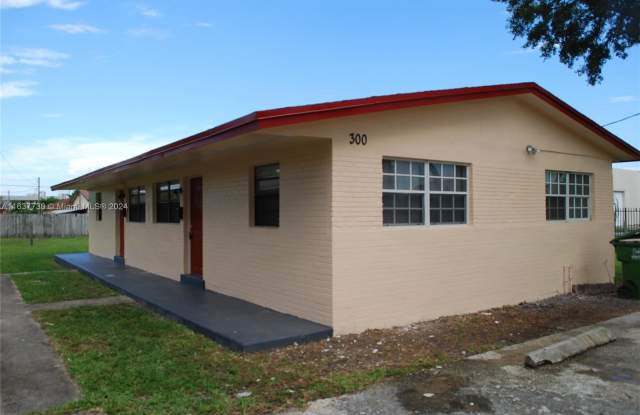 300 NW 5th Ter - 300 Northwest 5th Terrace, Hallandale Beach, FL 33009