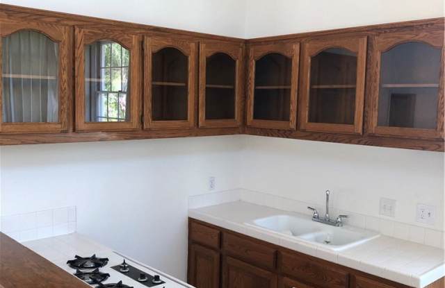 1410 Peppertree Drive Gallery 4