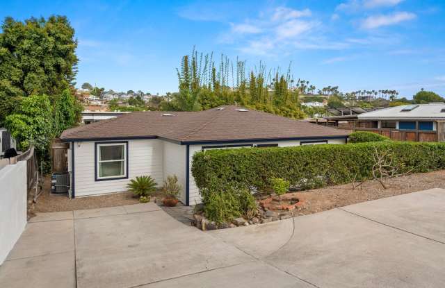 Stunning 2 BD, 2 BA, Single Level House in Solana Beach Rental for 9 Month Lease. Gallery 3