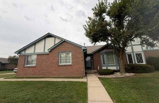 45511 Dover Drive Gallery 2