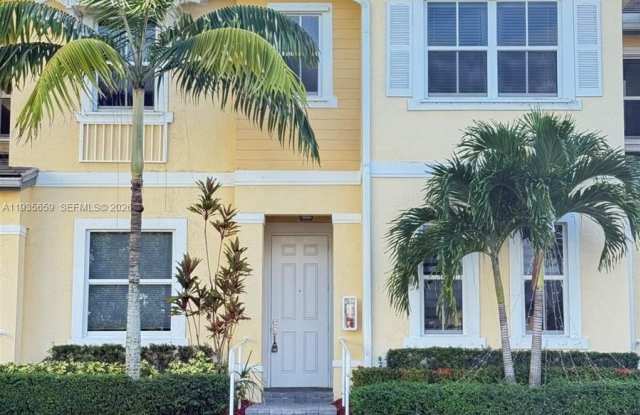 134 SE 28th Ter photos photos