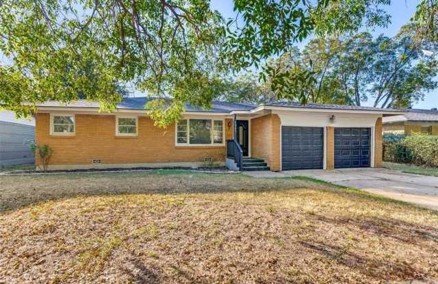 1305 Southern Boulevard photos photos