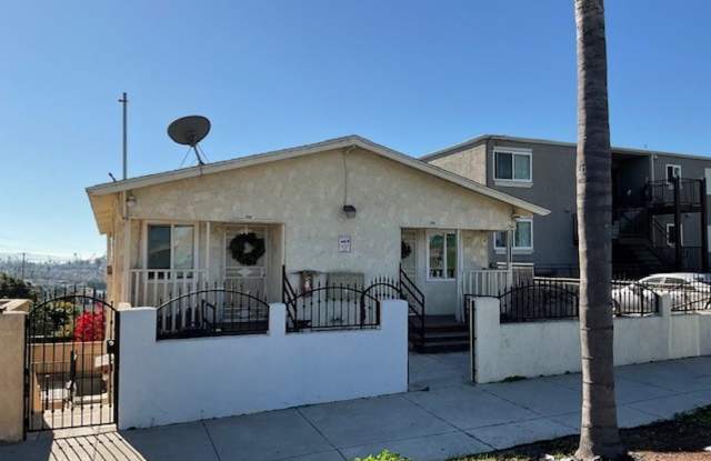 Newly remodeled 1 bedroom 1 bath apartment. - 2689 J Street, San Diego, CA 92102