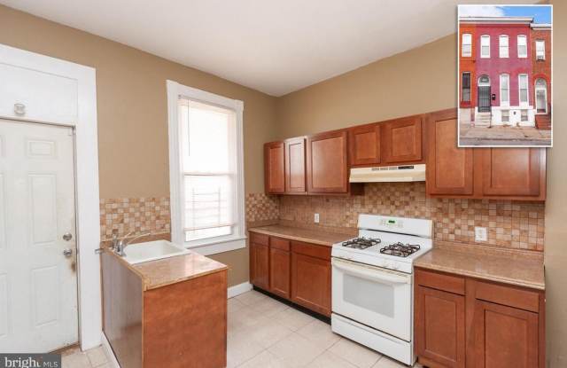 West Baltimore Row Home $99.00 First MONTH'S RENT! photos photos