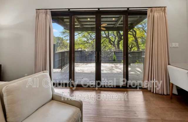 2113 Barbaro Way photos photos