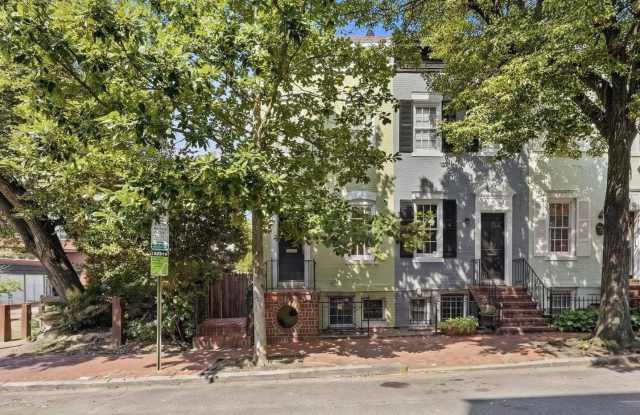1058 30TH NW Gallery 2