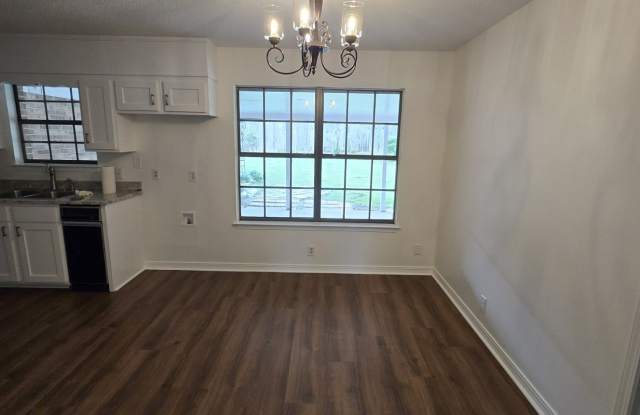 214 Black Oak Way Gallery 4