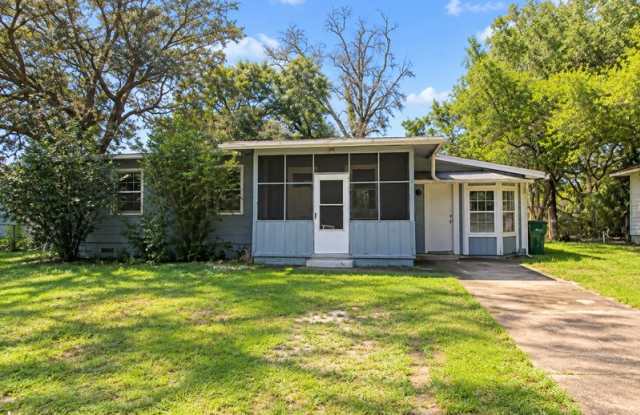 131 3rd St photos photos