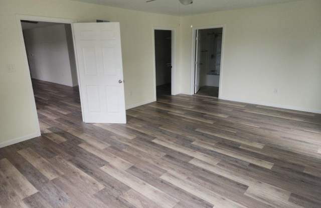 235 HICKORY DRIVE Gallery 2
