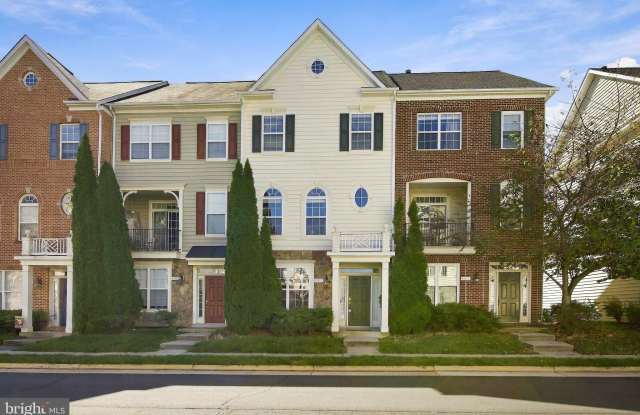 42455 MALACHITE Terrace Gallery 2