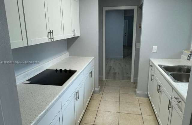 1115 9th St photos photos