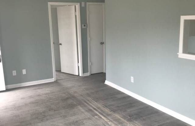 6108 East 147th Terrace Gallery 2