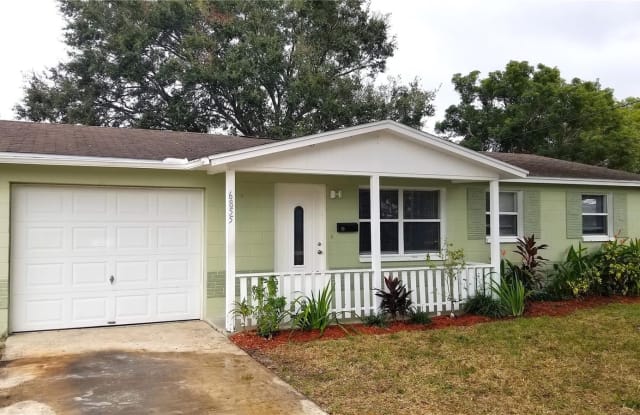 6855 84TH AVENUE N - 6855 84th Avenue, Pinellas Park, FL 33781