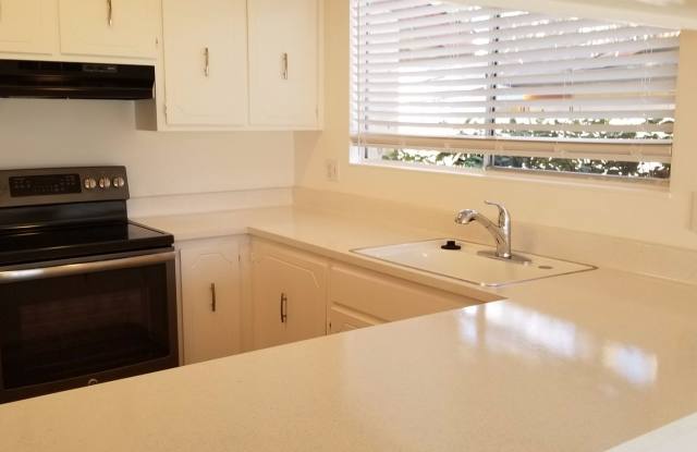 3 Bedroom 2 Bathroom One Story Home Available August 2025 - 2102 Loyola Drive, Davis, CA 95618