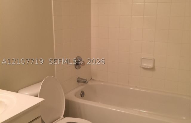 27303 SW 138th Path Gallery 4