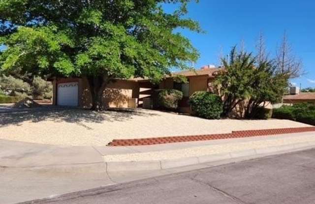 618 Esquire Court NE photos photos