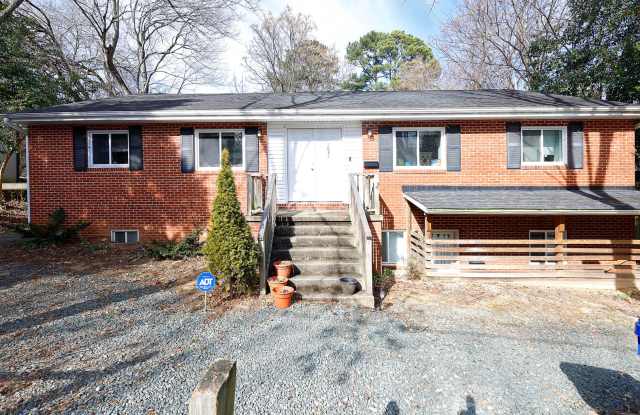 Nice home in Chapel Hill! Gallery 1
