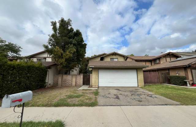 Chatsworth 3+2.5 w/backyard, fireplace + 2 car garage! photos photos