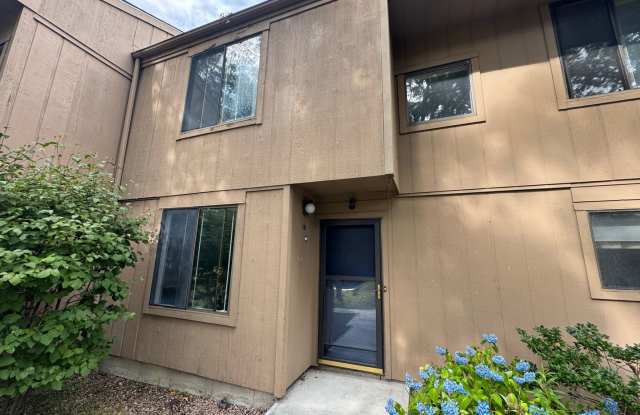 Spacious Shoreline 2 Bedroom Condo photos photos