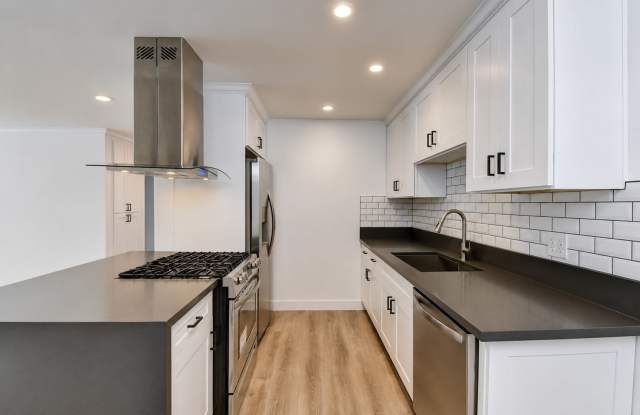 Remodeled 2 Bedroom, 2 Bath Condo with 2 Tandem Parkings Spot! photos photos Remodeled 2 Bedroom, 2 Bath Condo with 2 Tandem Parkings Spot! photos photos